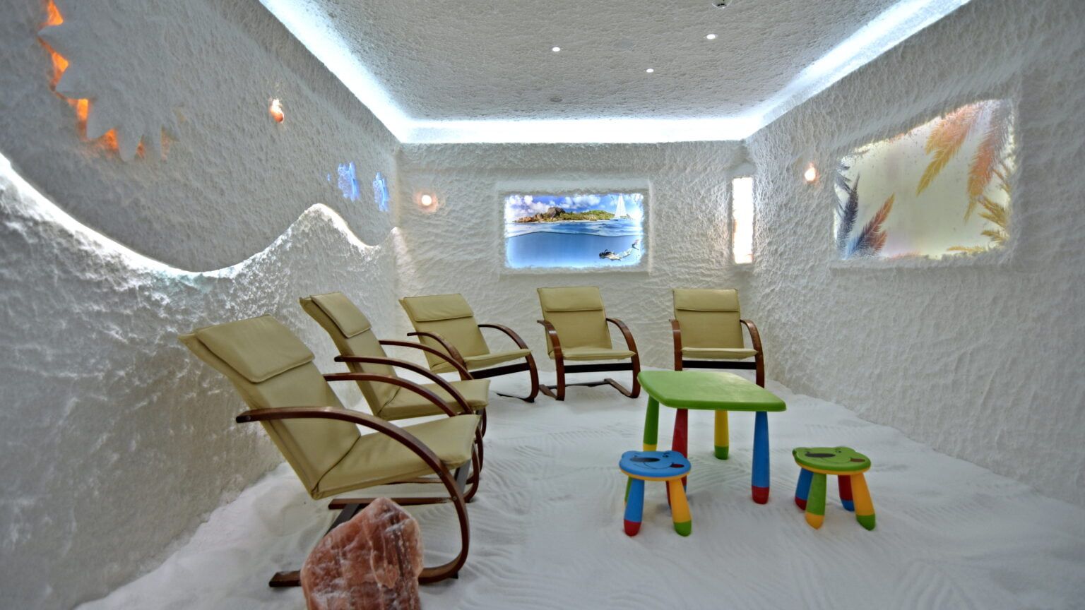 How much does building a salt room cost?